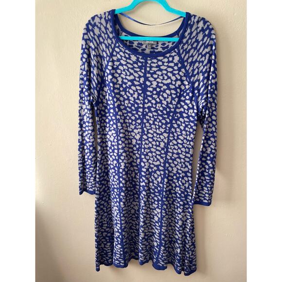 Neiman Marcus Blue Leopard Animal Print Sweater Dress Size XL - Picture 1 of 10